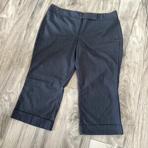 New York & Company gray striped cropped pants size 18
